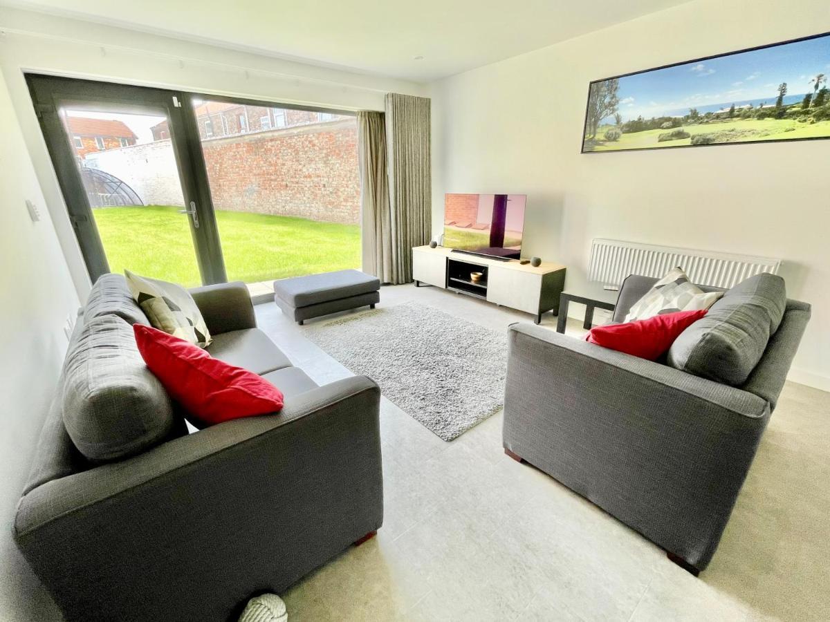 Garden View - 2 Bedroom Bungalow York Exterior foto